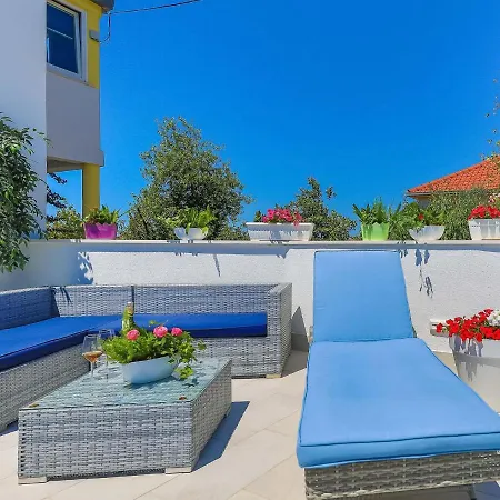 Apartment Ruza-1 * Trogir