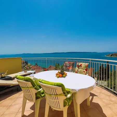 Apartment Ruza-1 * Trogir