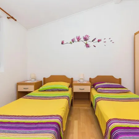 Apartment Ruza-1 * Trogir