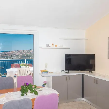Apartment Ruza-1 * Trogir